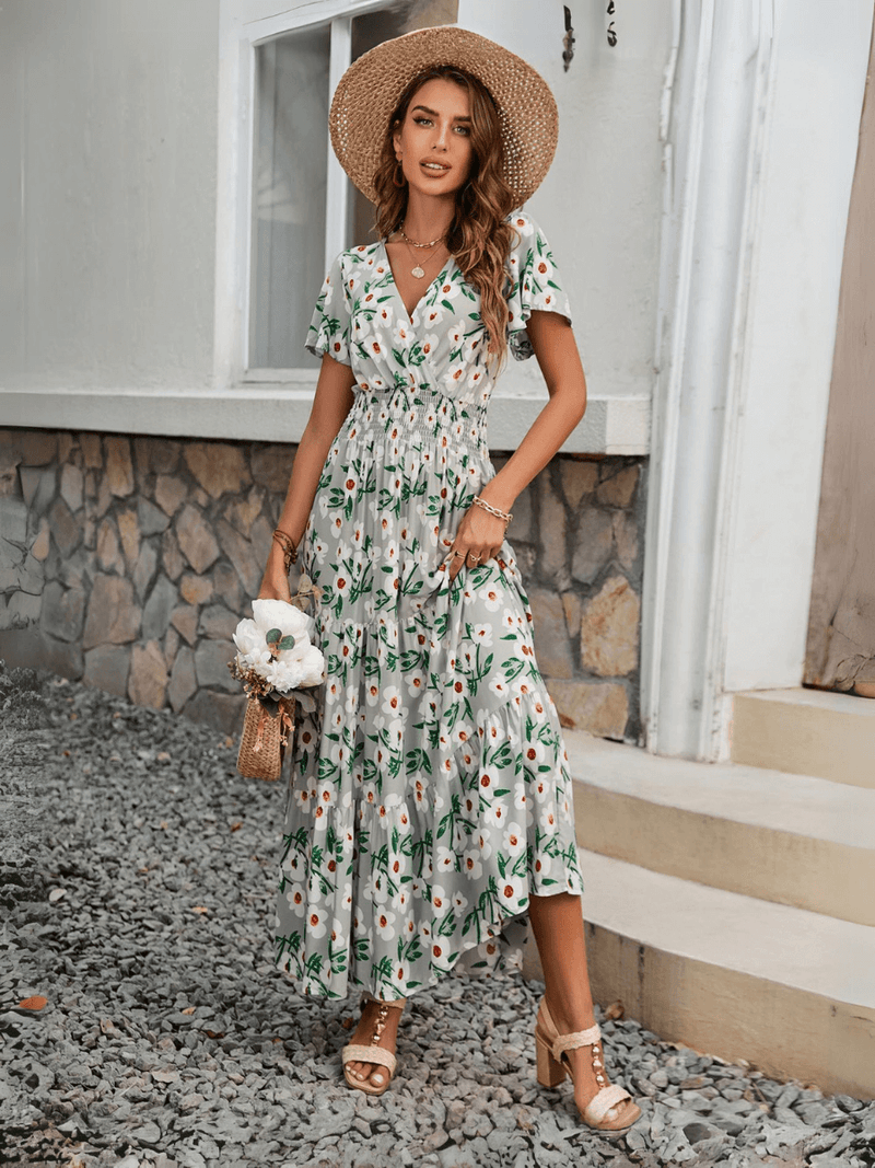 Classic Vintage Dress with a Flattering Fit