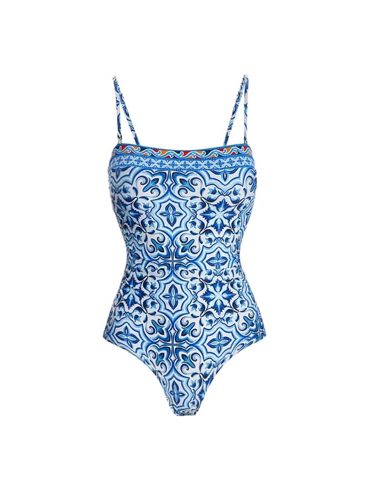 Gracefully Styled Garment for Any Occasion