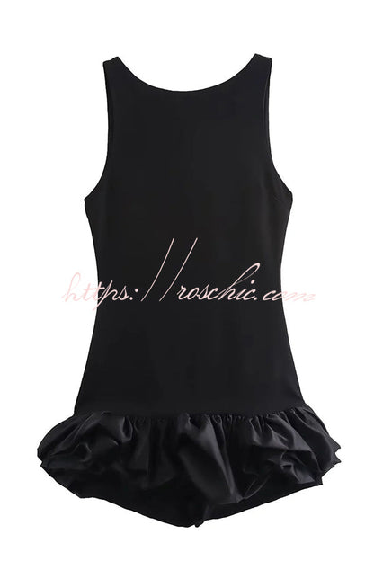 Classic Vintage Dress with a Flattering Fit