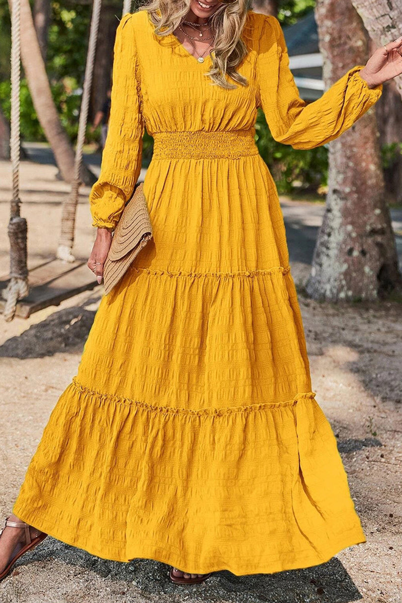 Well Tailored Dress with a Graceful Silhouette