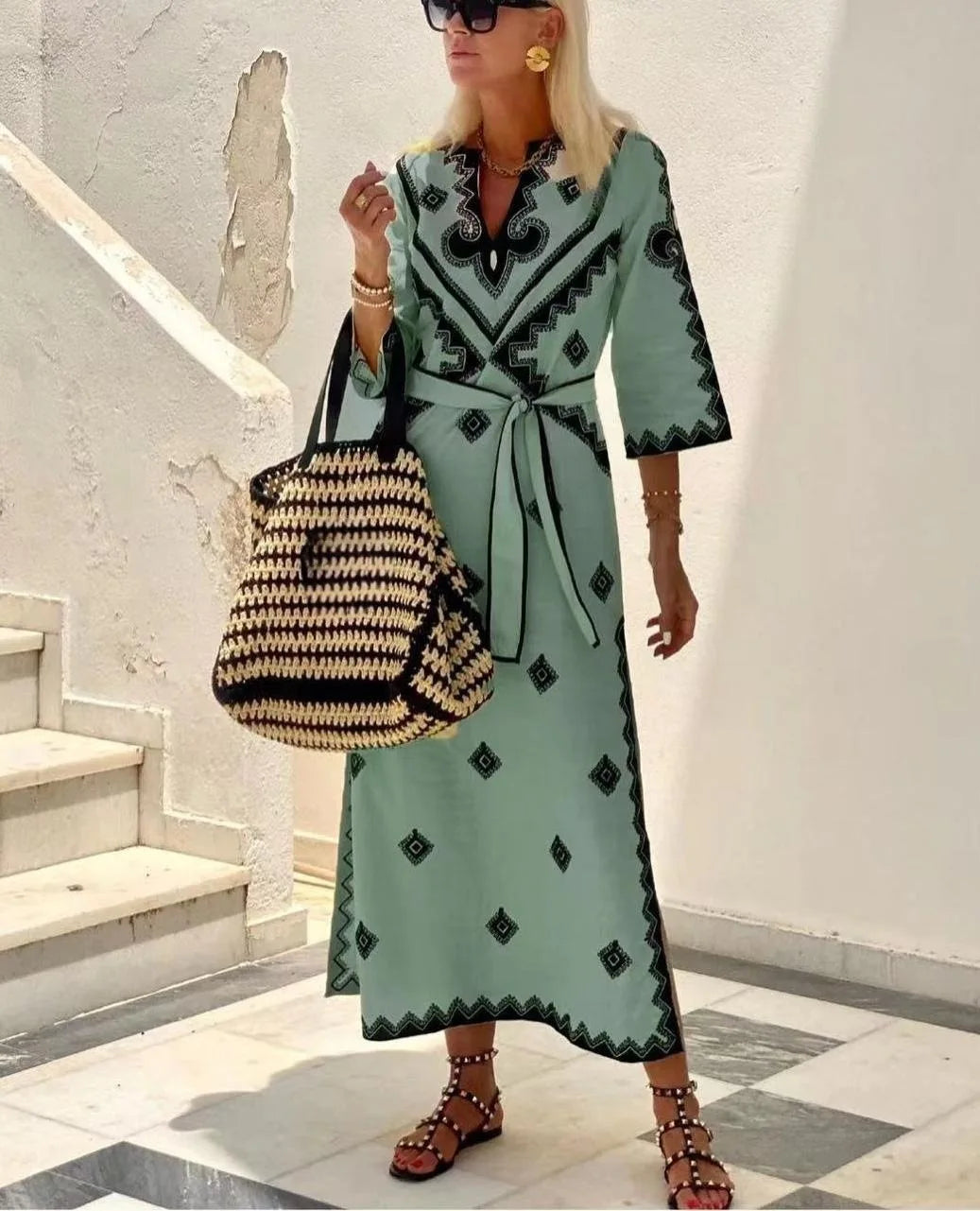 Gracefully Styled Dress for Any Occasion