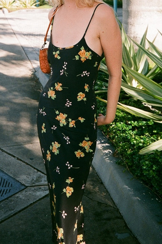 Classic Vintage & Enduringly Stylish Dress