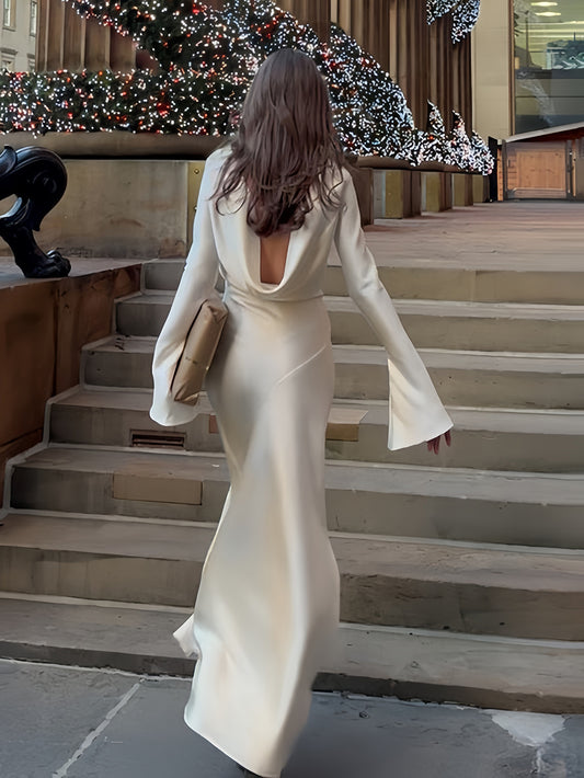 Well Tailored Dress with a Graceful Silhouette