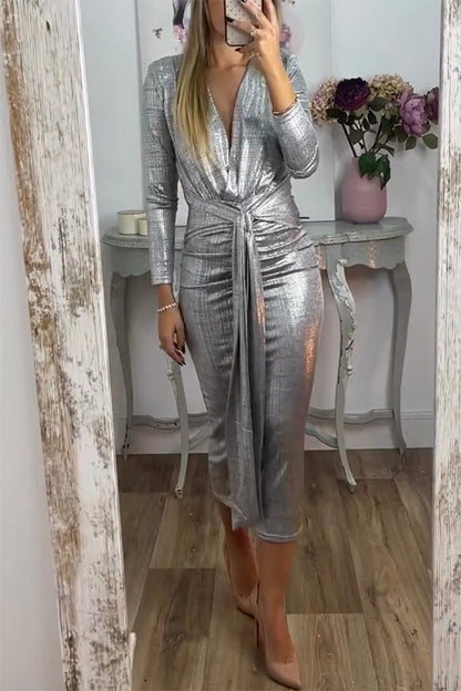 Classic Vintage Dress with a Flattering Fit