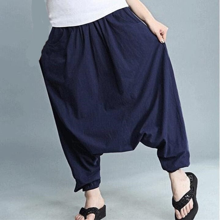 Effortlessly Elegant Pants with a Timeless Design