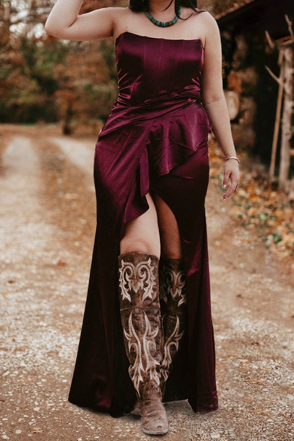 Well Tailored Dress with a Graceful Silhouette