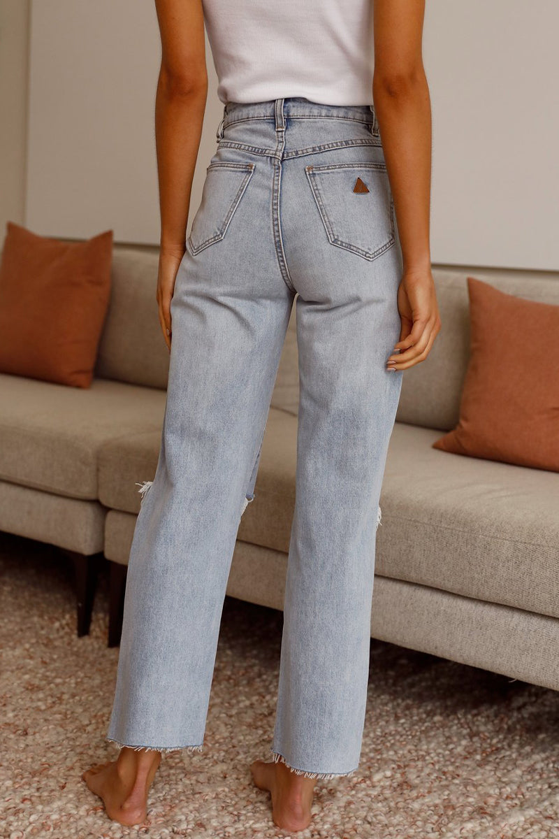 Beautifully Finished Garment in a Timeless Design
