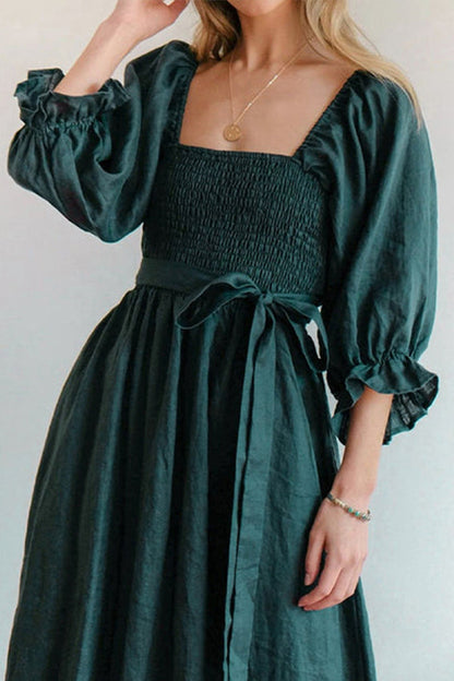 Sophisticated Dress with a Clean Classic Look