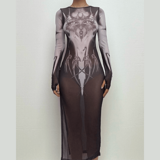 Well Tailored Dress with a Graceful Silhouette