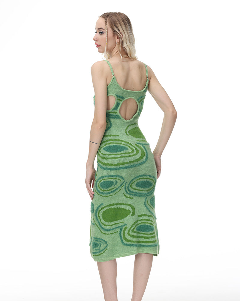 Gracefully Styled Dress for Any Occasion
