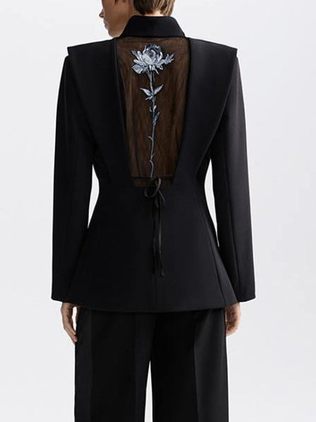 Effortlessly Elegant Garment with a Timeless Design