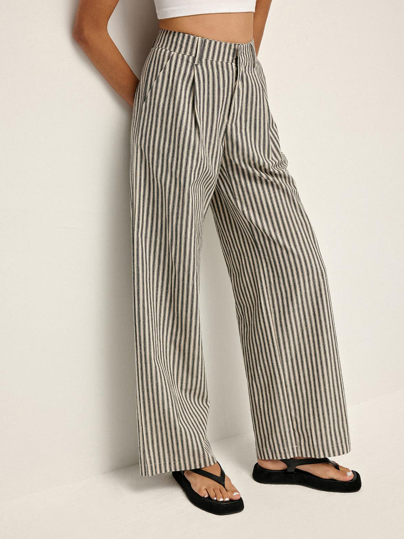 Sophisticated Pants with a Clean Classic Look