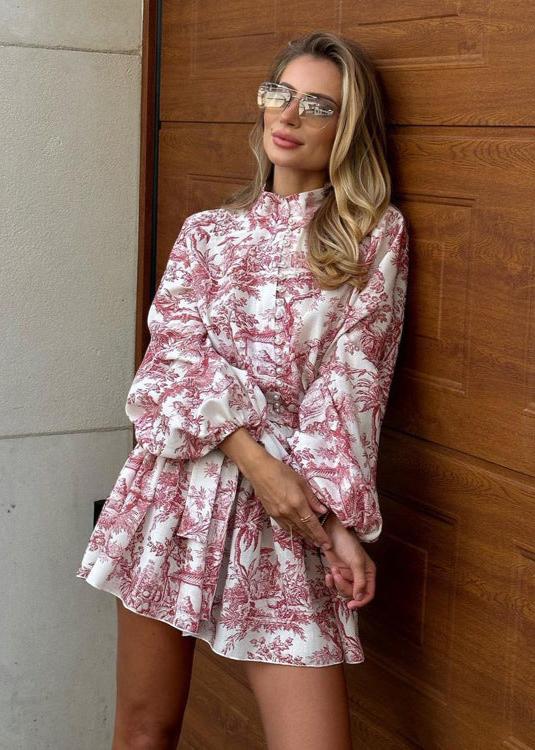 Classic Vintage Dress with a Flattering Fit