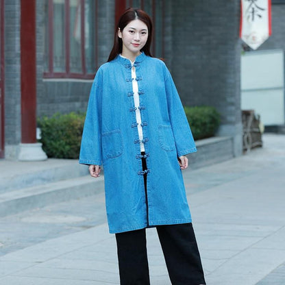 Well Tailored Cardigan with a Graceful Silhouette