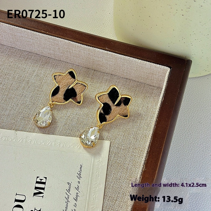 Classic Earring with Timeless Appeal