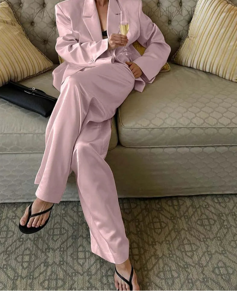 A Vintage Style Trousers with Delicate Timeless Details