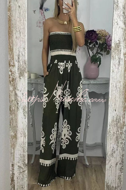 Gracefully Styled Garment for Any Occasion