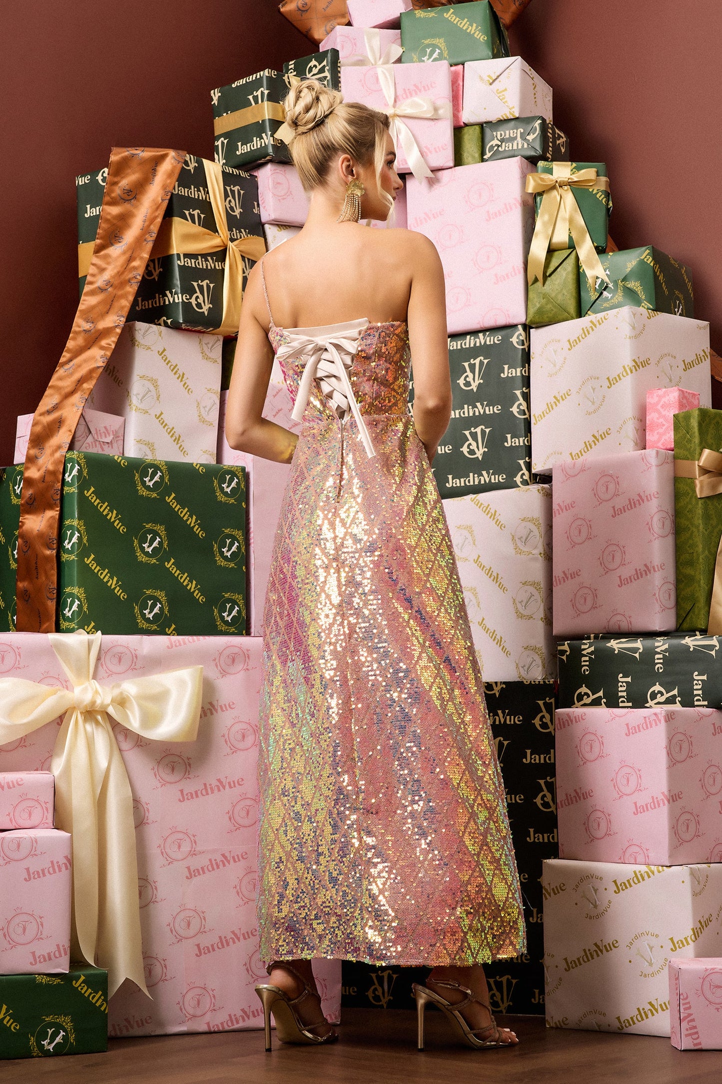 Sophisticated Dress with a Clean Classic Look