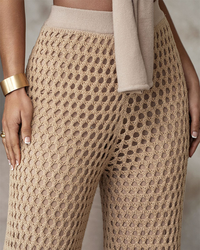 A Vintage Style Trousers with Delicate Timeless Details