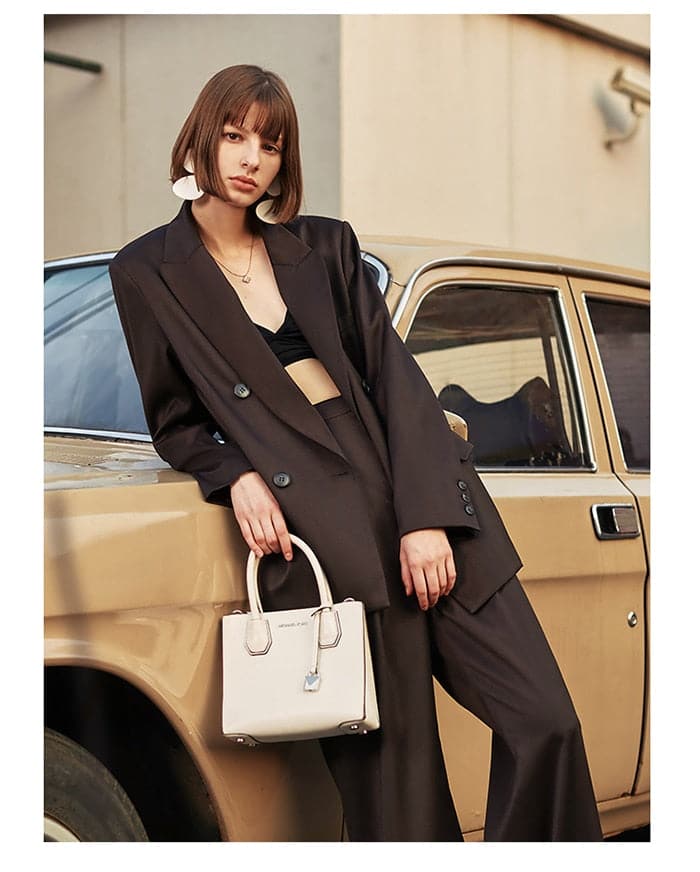 Sophisticated Garment with a Clean Classic Look