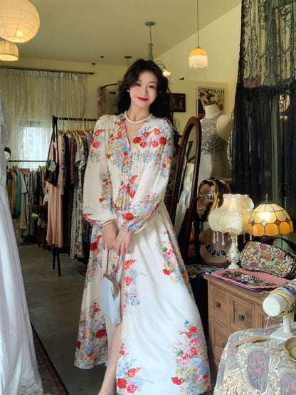 Classic Vintage & Enduringly Stylish Dress