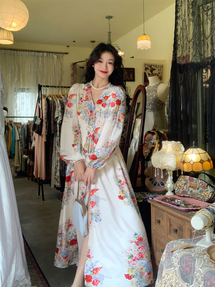 Classic Vintage & Enduringly Stylish Dress