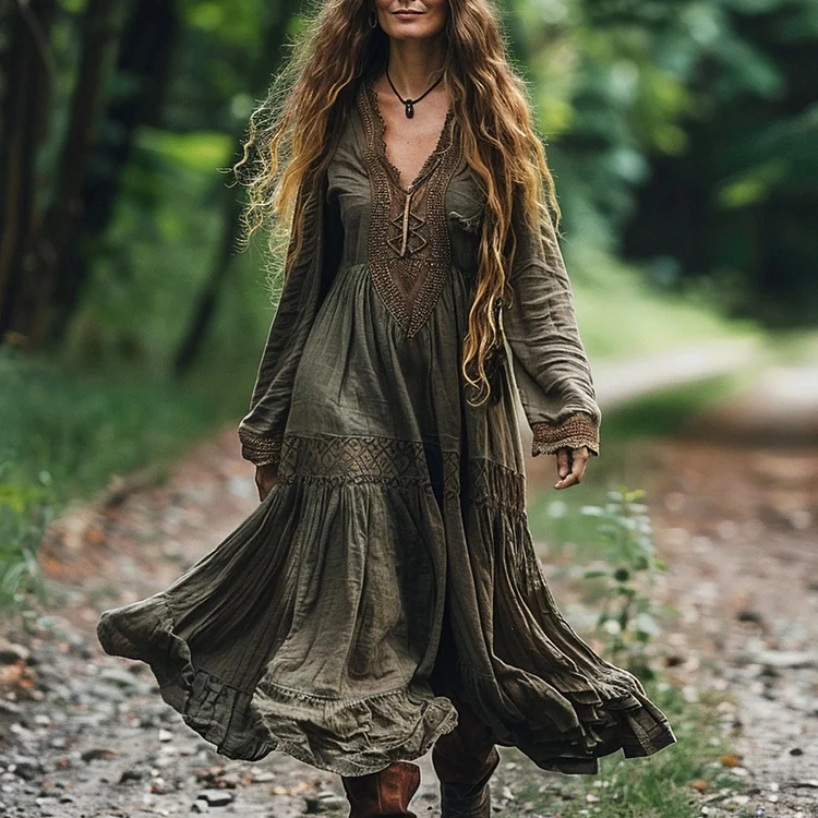 Classic Vintage & Enduringly Stylish Dress