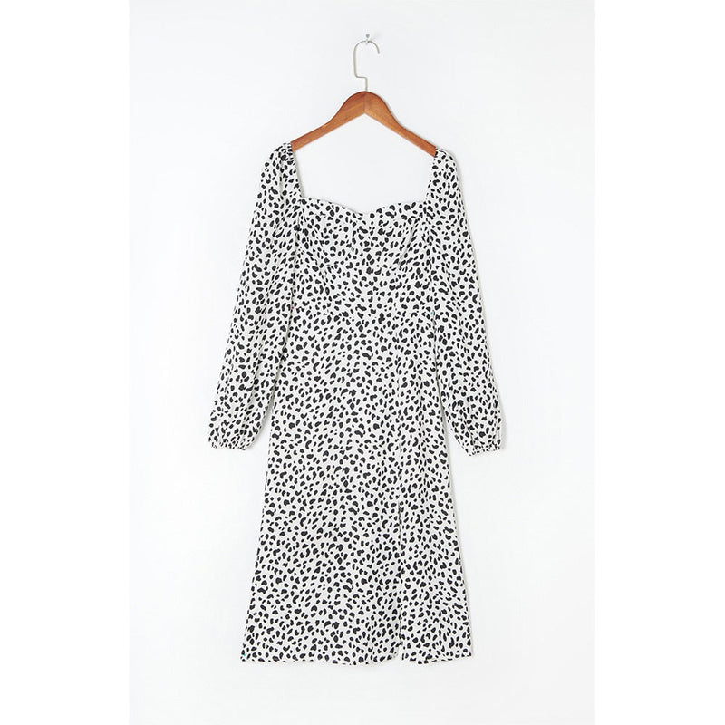 Effortlessly Elegant Dress with a Timeless Design