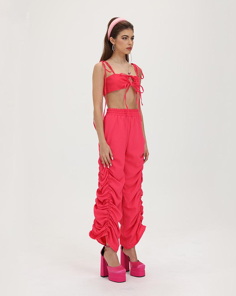 Classic Vintage Pants with a Flattering Fit