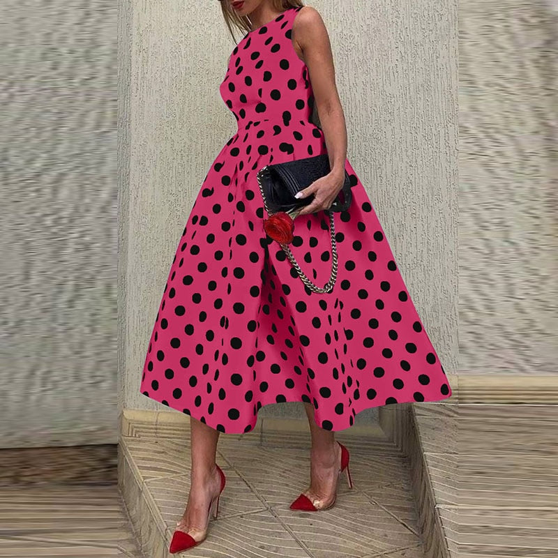 Sophisticated Dress with a Clean Classic Look