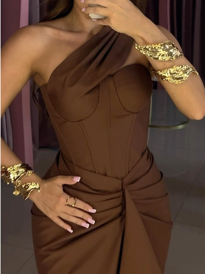 Elegantly Styled Dress for Everyday Wear