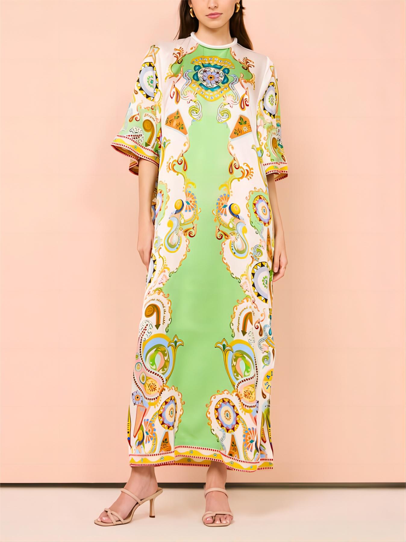 Beautifully Finished Dress in a Timeless Design