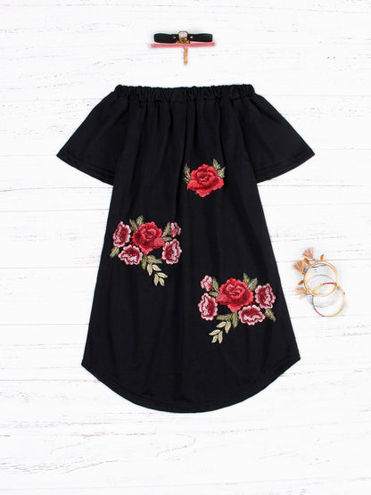 Beautifully Finished Dress in a Timeless Design