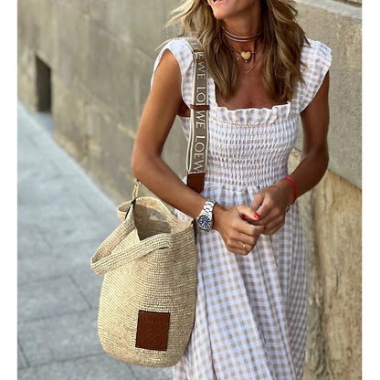 Classic Vintage Dress with a Flattering Fit