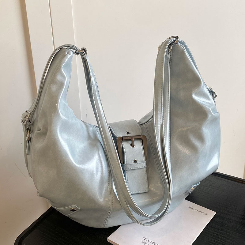 Beautifully Finished Bag in a Timeless Design