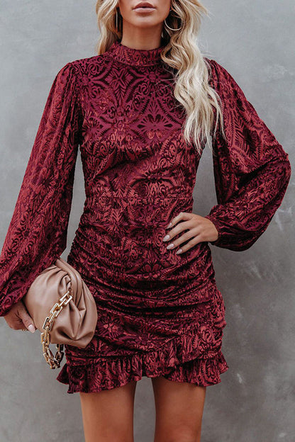 Gracefully Styled Dress for Any Occasion