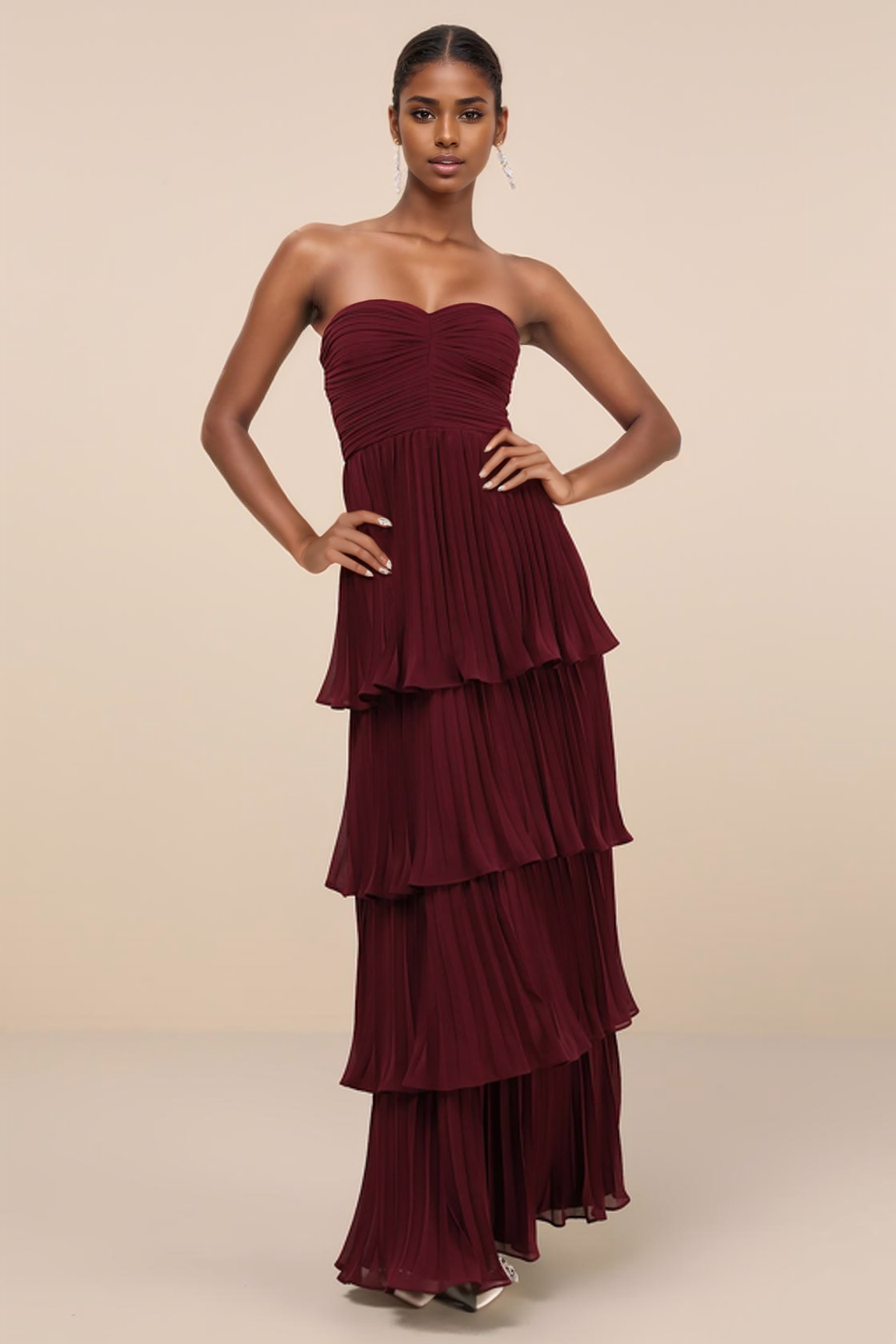 Beautifully Finished Dress in a Timeless Design