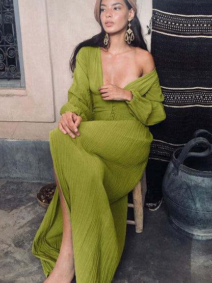 Effortlessly Elegant Dress with a Timeless Design