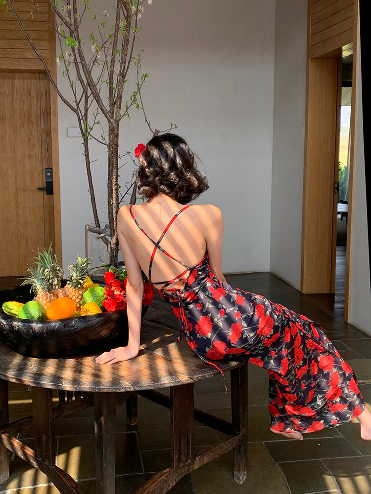A Vintage Style Dress with Delicate Timeless Details