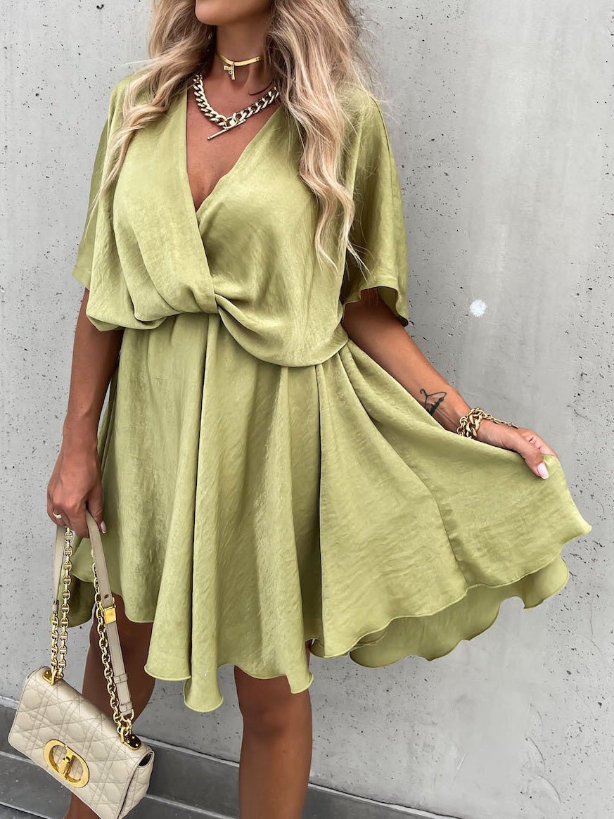 Sophisticated Dress with a Clean Classic Look