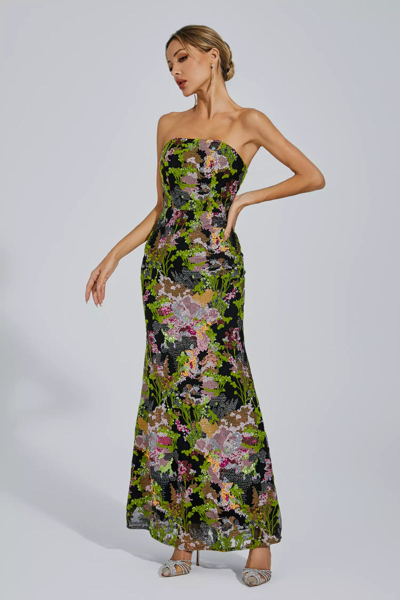 Classic Vintage & Enduringly Stylish Dress