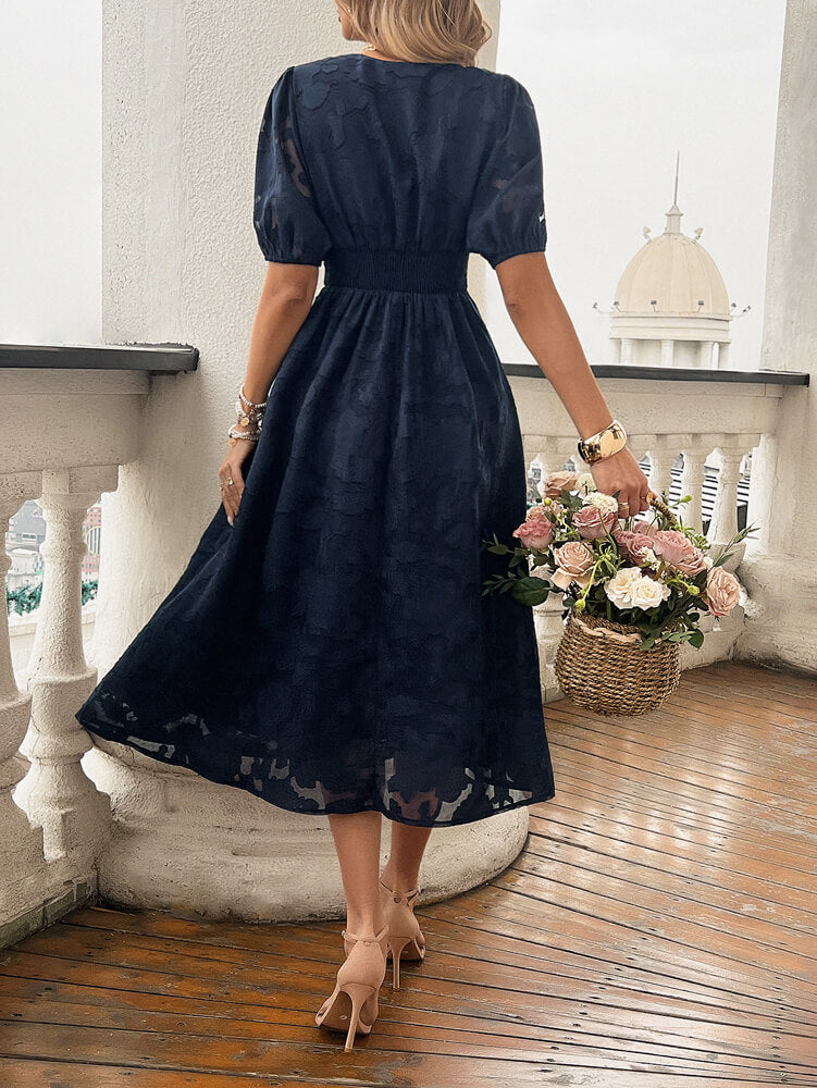 Beautifully Finished Dress in a Timeless Design