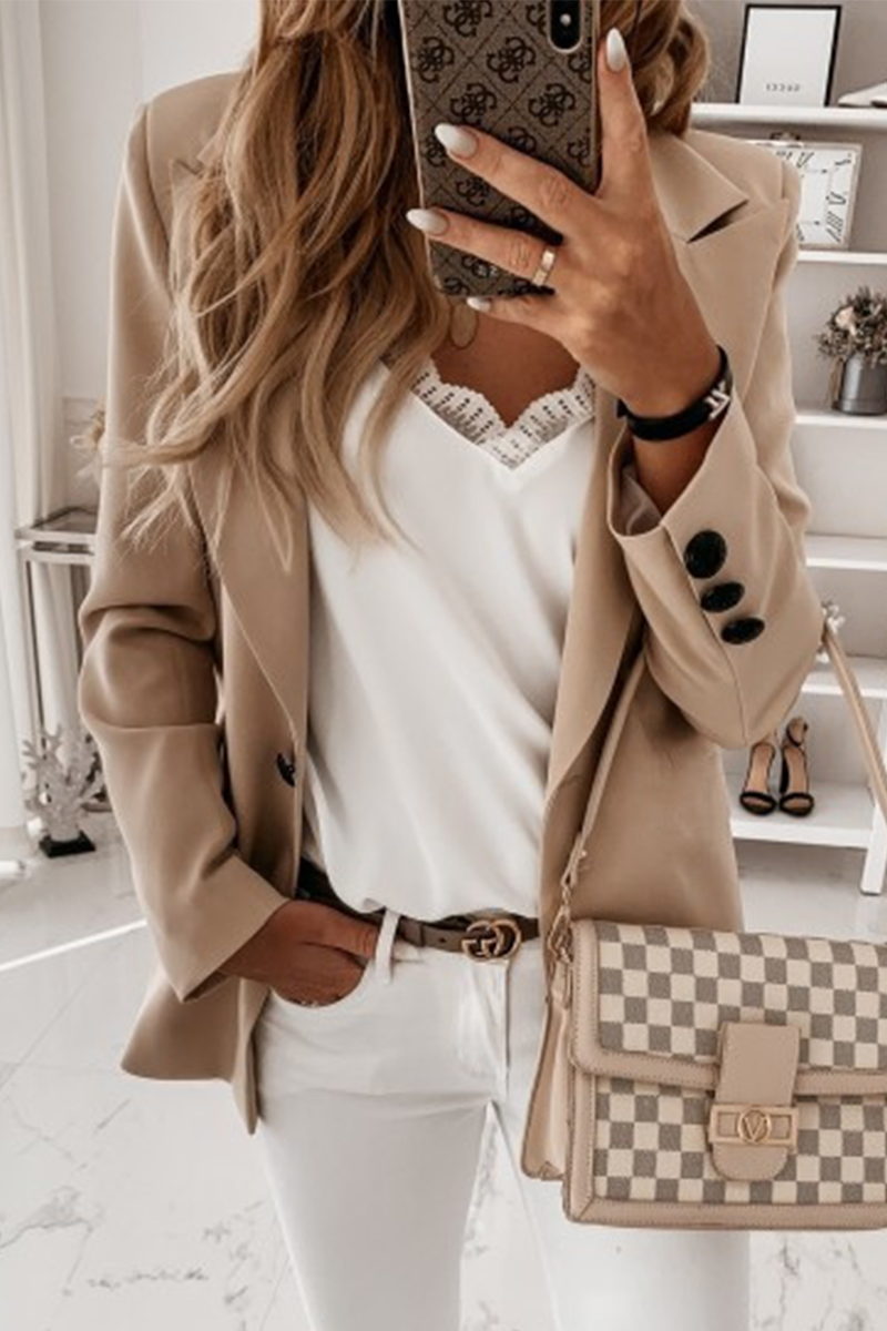 Effortlessly Elegant Garment with a Timeless Design