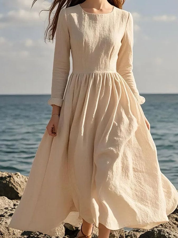 Gracefully Styled Dress for Any Occasion