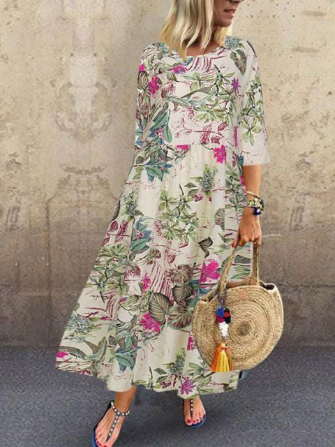 Classic Vintage Dress with a Flattering Fit
