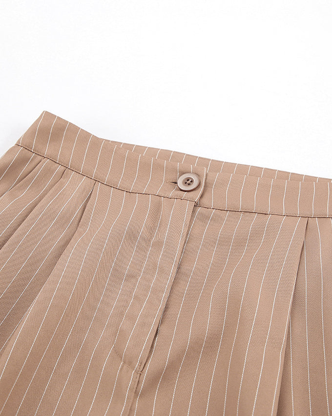Elegantly Styled Pants for Everyday Wear