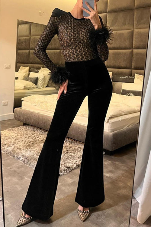 Effortlessly Elegant Garment with a Timeless Design