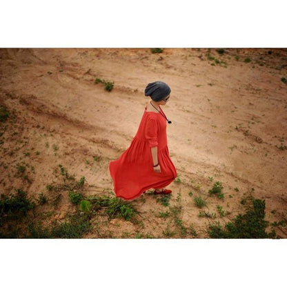 Classic Vintage Dress with a Flattering Fit