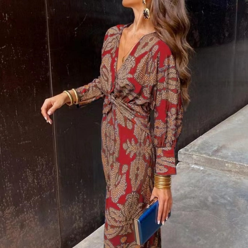 Sophisticated Dress with a Clean Classic Look