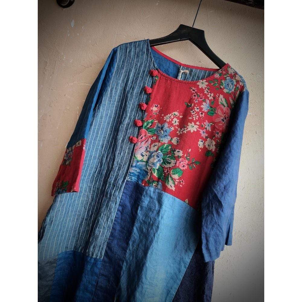 Classic Vintage Dress with a Flattering Fit